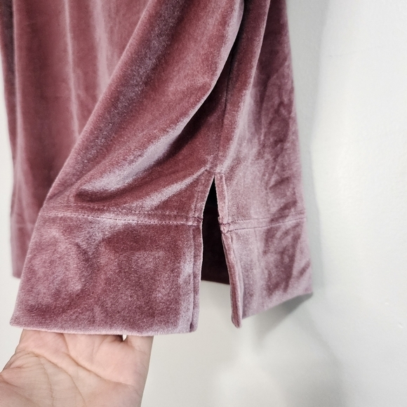 By Anthropologie Pink Rose Krista Velvet short sleeve mockneck top holiday girly - Picture 8 of 12